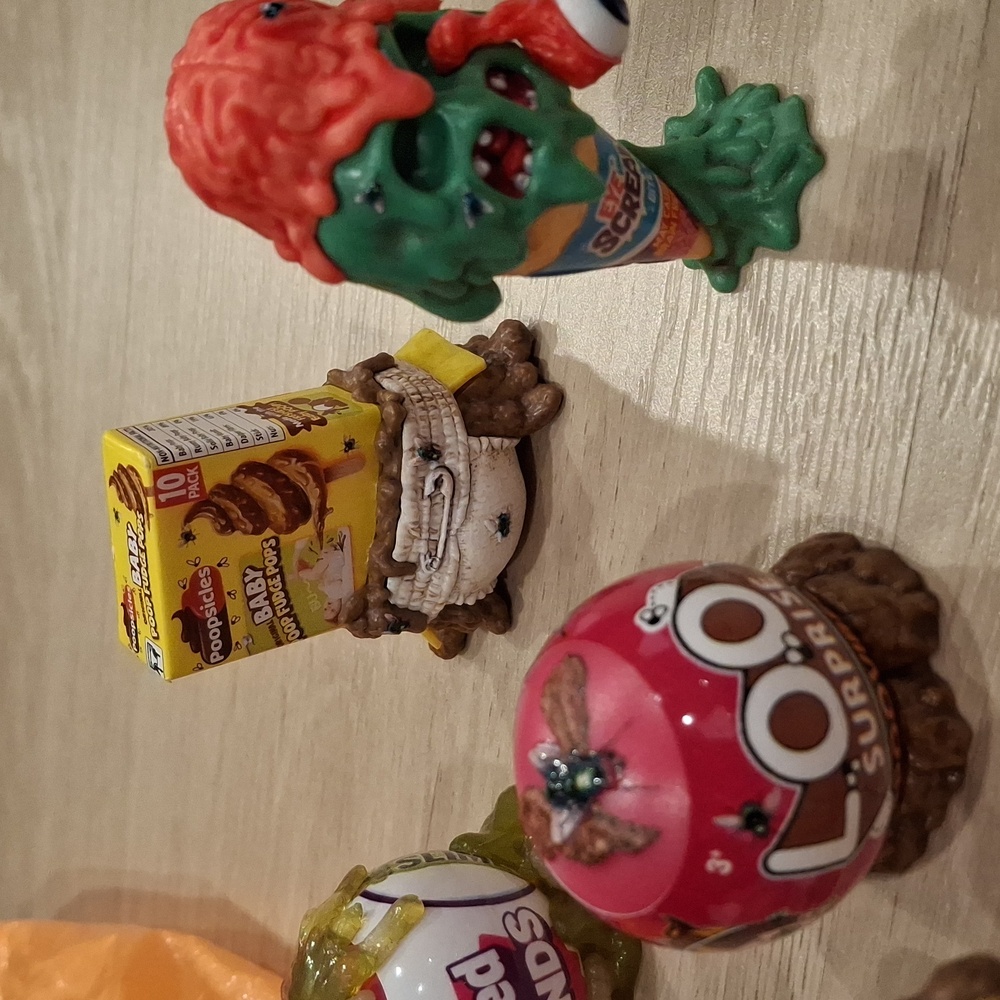 Mega Gross Minis Collection - Picture 10 of 11